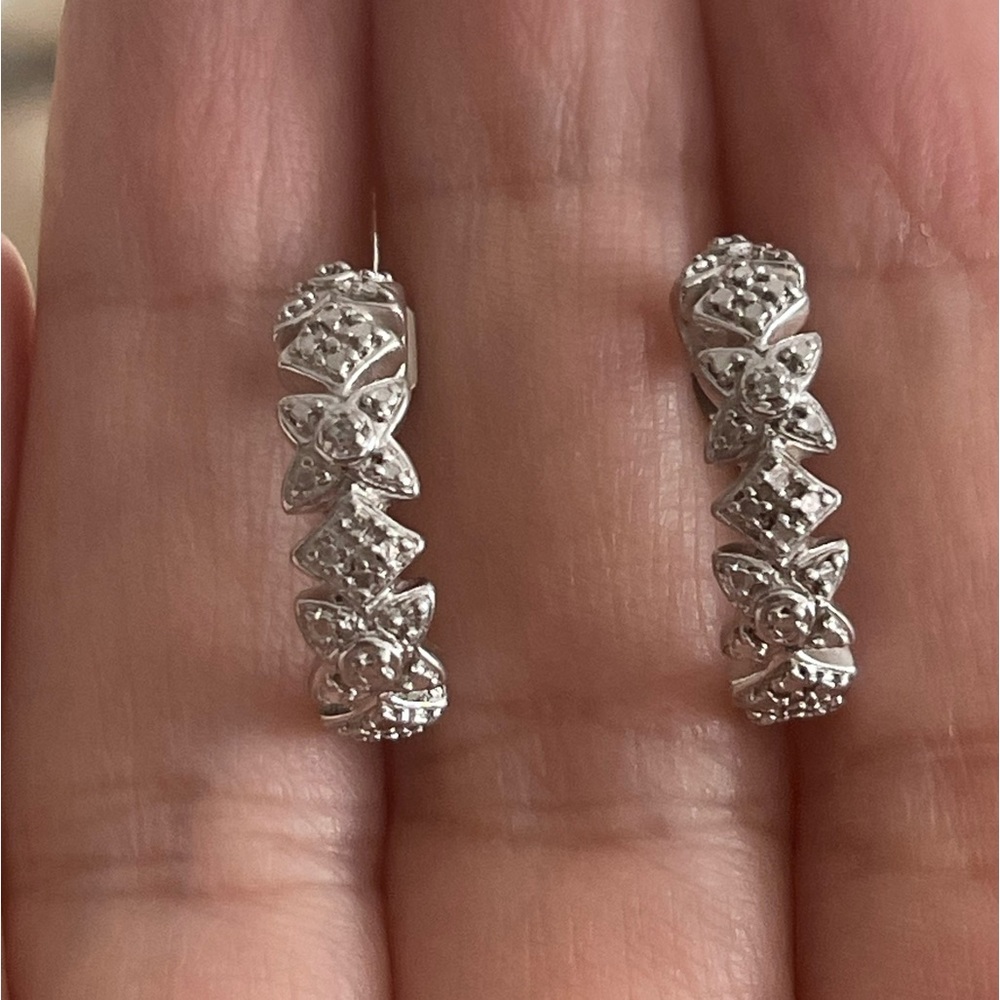 Solid sterling silver drop earrings - Picture 8 of 8